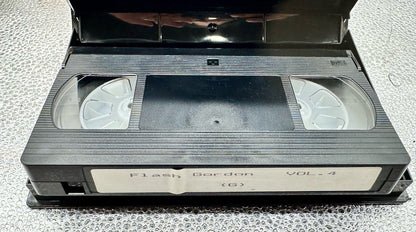 Flash Gordon : Conquers The Universe VHS Tape In Good Condition 8877