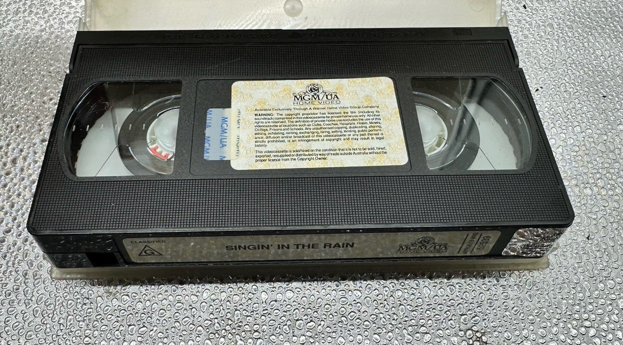 Singin' In The Rain VHS Tape In Good Condition 8951