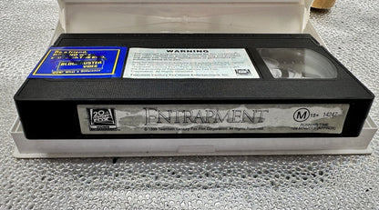 Entrapment The Trap Is Set EX-Rental VHS Tape In OK Condition 8894