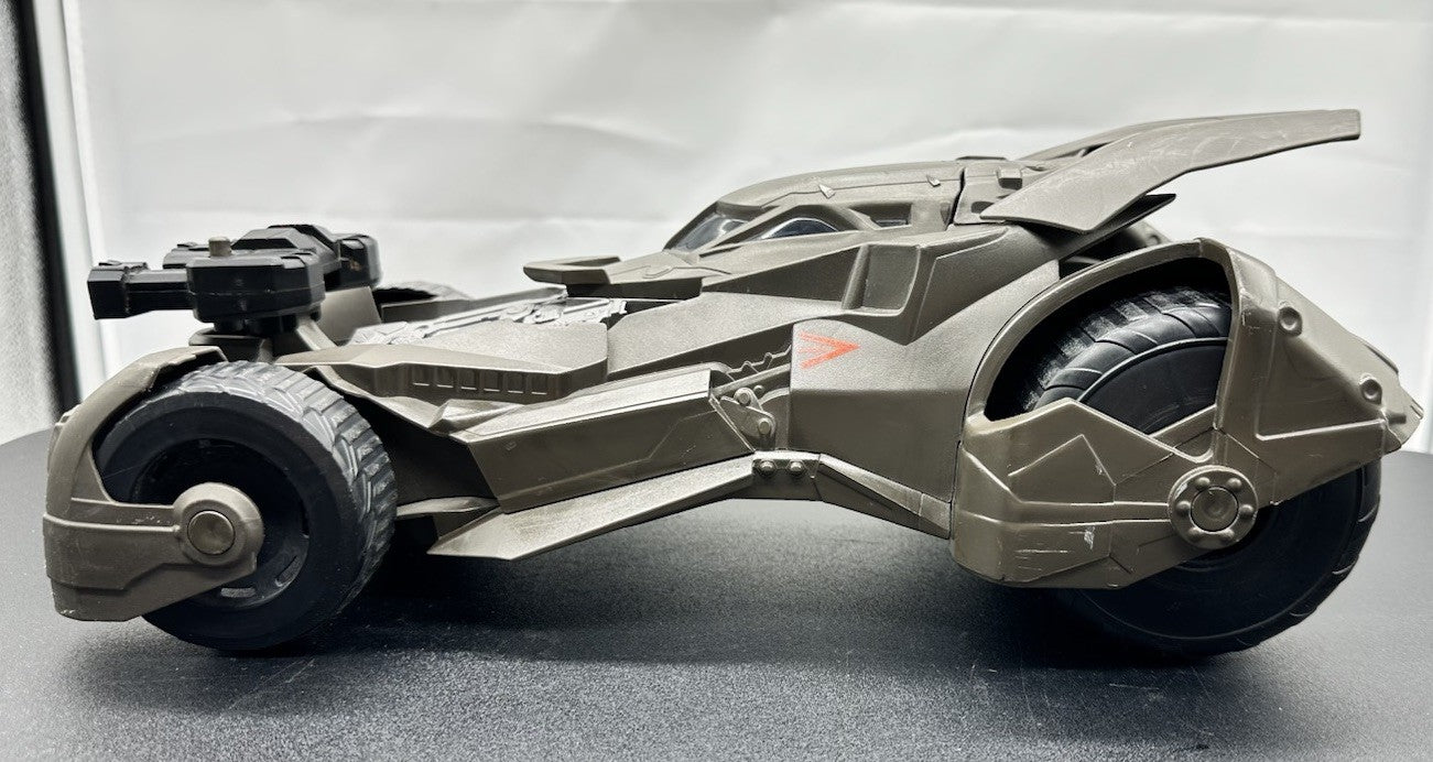 Batman VS Superman Epic Strike Batmobile Vehicle Mattel 2015 Car DC Comics 8636