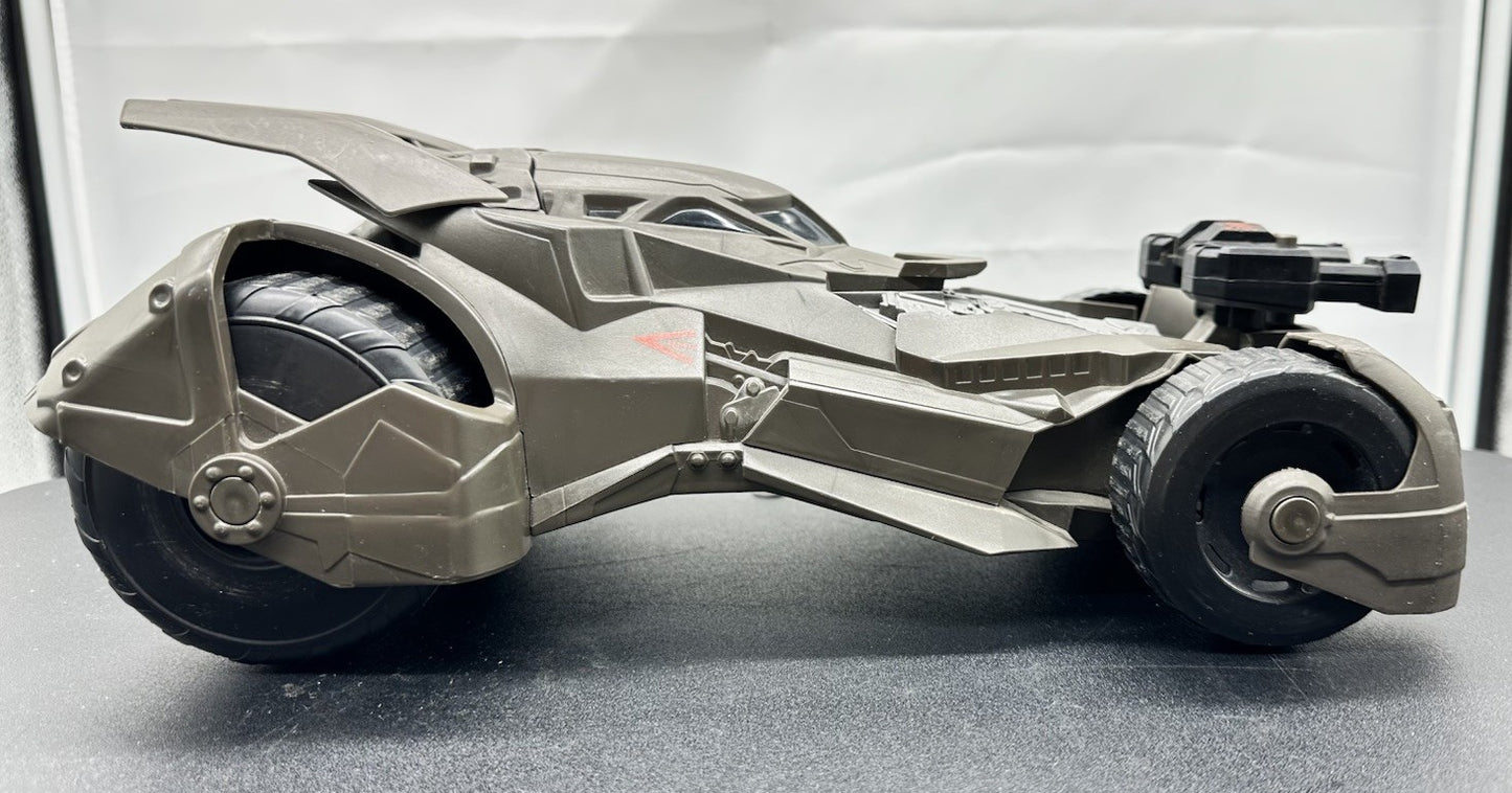 Batman VS Superman Epic Strike Batmobile Vehicle Mattel 2015 Car DC Comics 8636