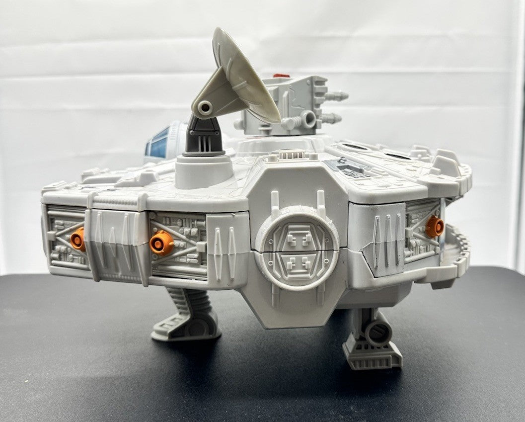 STAR WARS MILLENIUM FALCON SPACESHIP 2001 Hasbro C-060A  (8803)