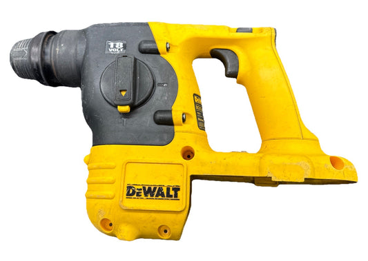 Dewalt Rotary Hammer Drill 18V Model DC212-XE In Good Condition 8869