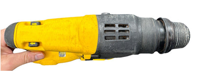 Dewalt Rotary Hammer Drill 18V Model DC212-XE In Good Condition 8869