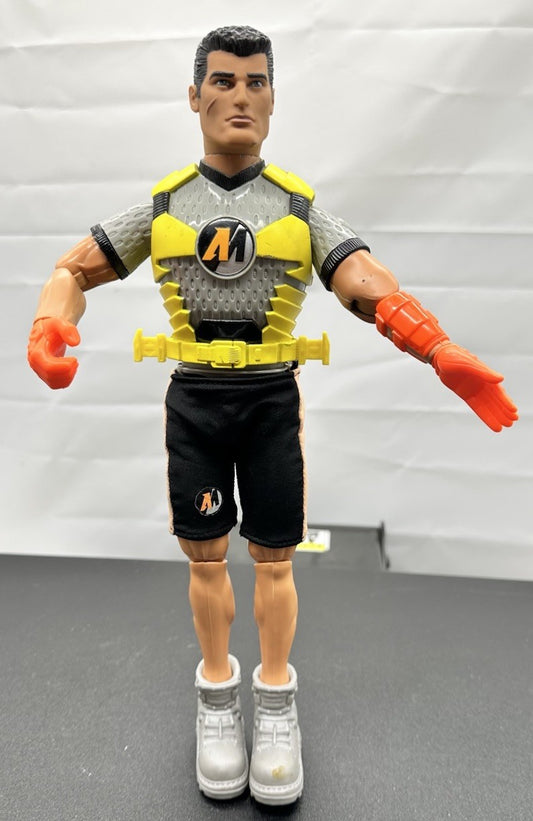 Vintage Action Man Hasbro 2000 Disc Extreme Frisbee 30cm Figure In GC 9087