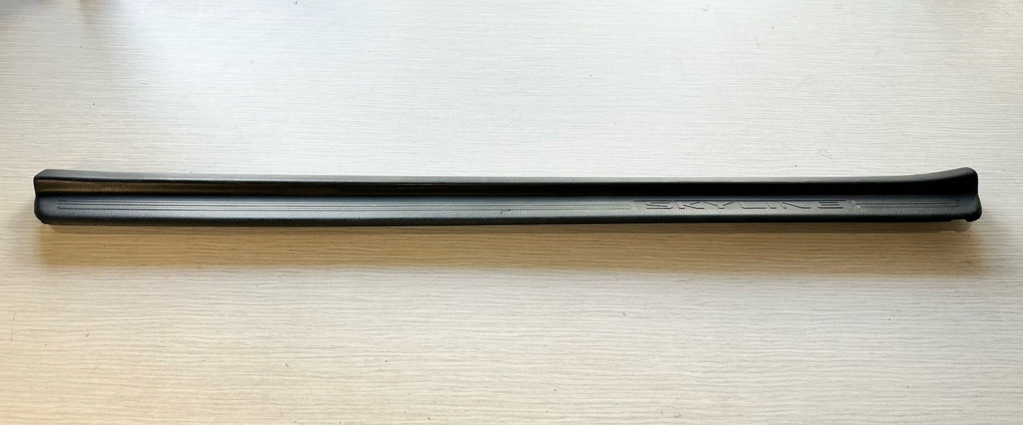 NISSAN SKYLINE R33 GTST 2door kicking scuff plate trim Passenger L/H 76951 22U00