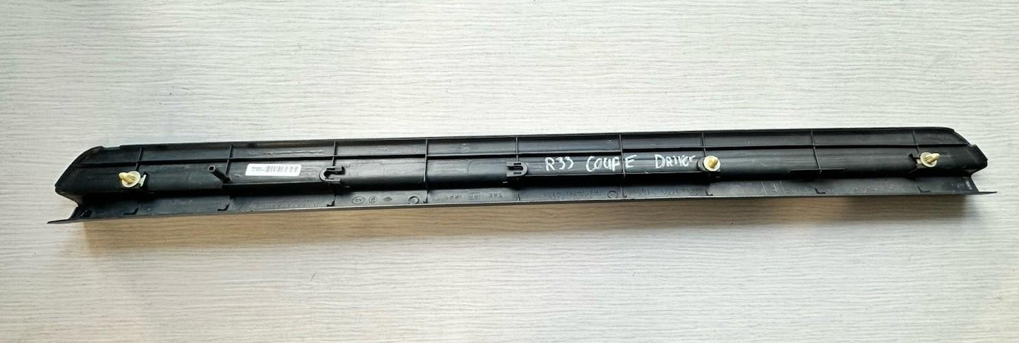 NISSAN SKYLINE R33 GTST 2door kicking scuff plate trim drivers R/H 76951 22U00