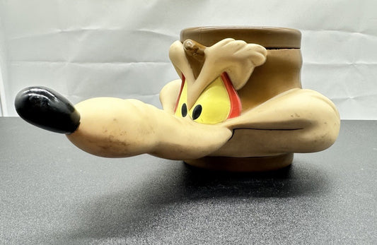 WILD COYOTE Warner Bros Looney Tunes 1993 VINTAGE Collectable Mug Cup GC 9115