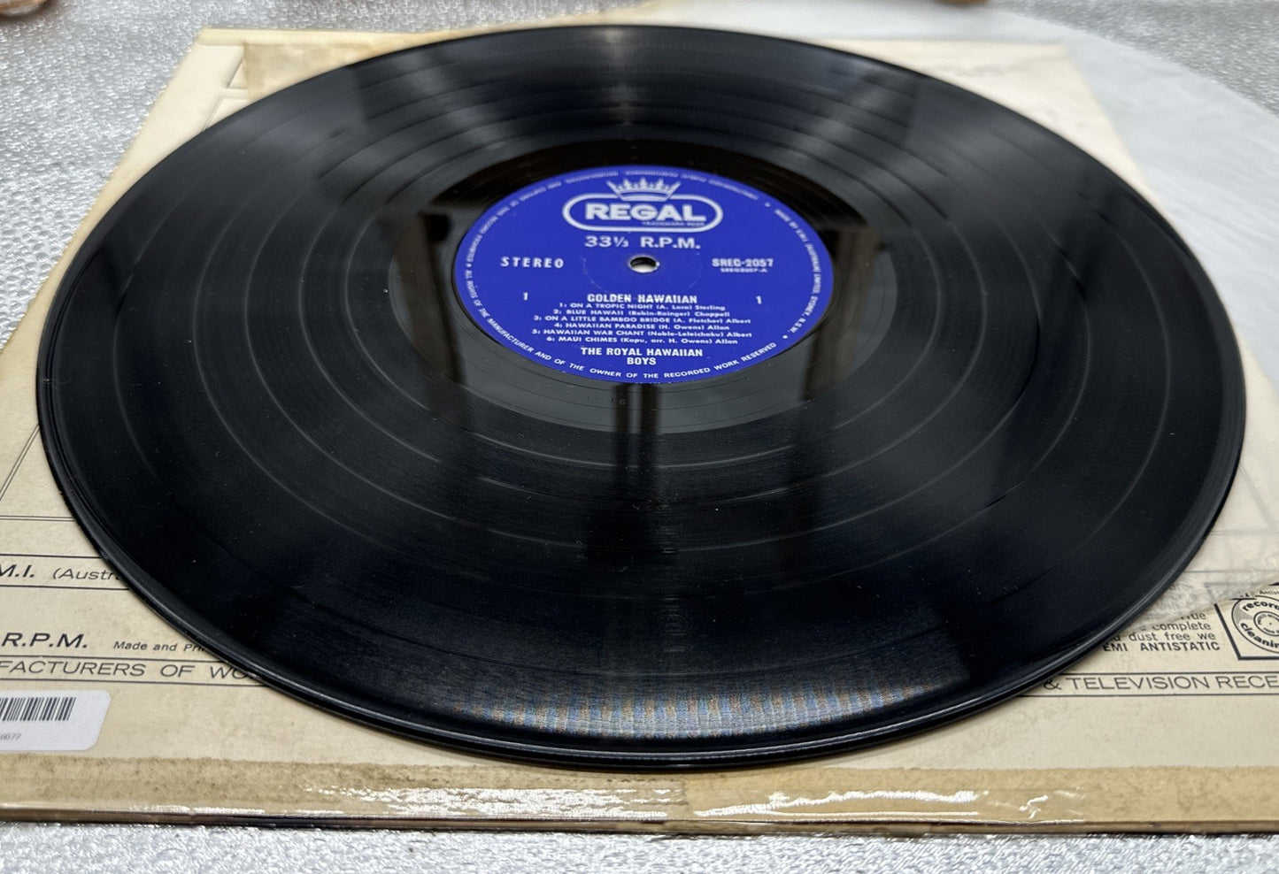 Golden Hawaiian Record In Good Condition 6677