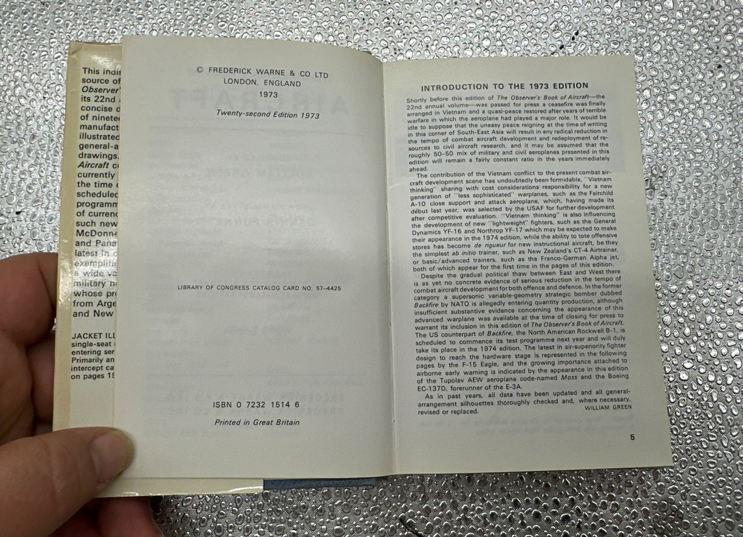 The Observer's Book Of Aircraft 1973 by Green William - Book - Hard Cover 8851