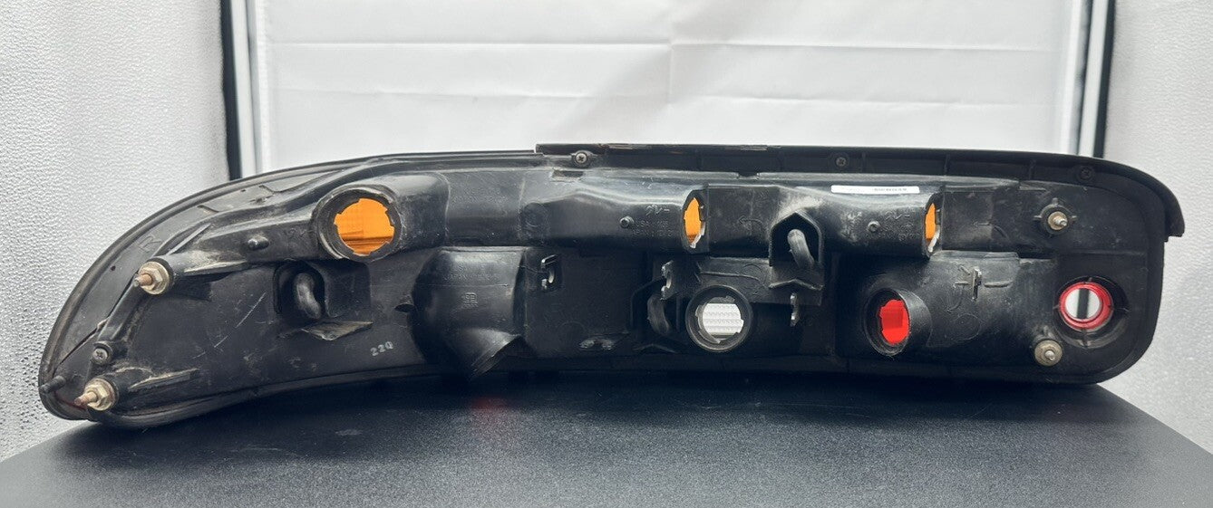 Toyota Soarer Series 1 Tail Light Right Drivers Side JZZ30 SC300 SC400 Lamp 6051