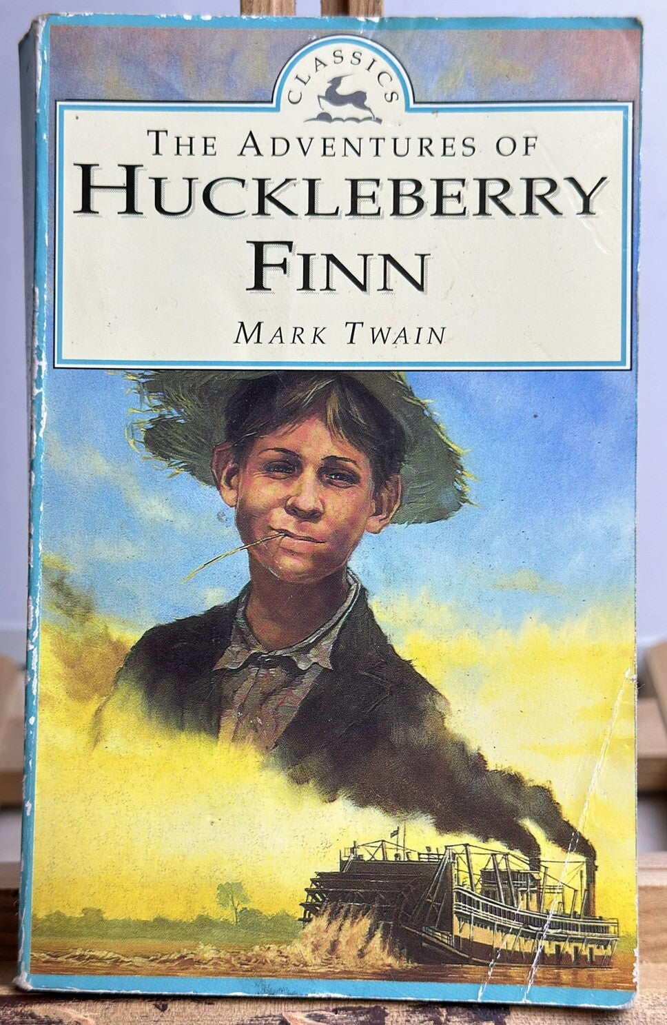 The Adventures Of Huckleberry Finn By Mark Twain - Novel In OK Condition