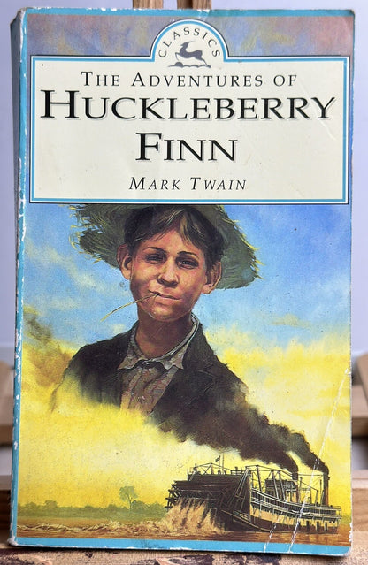 The Adventures Of Huckleberry Finn By Mark Twain - Novel In OK Condition
