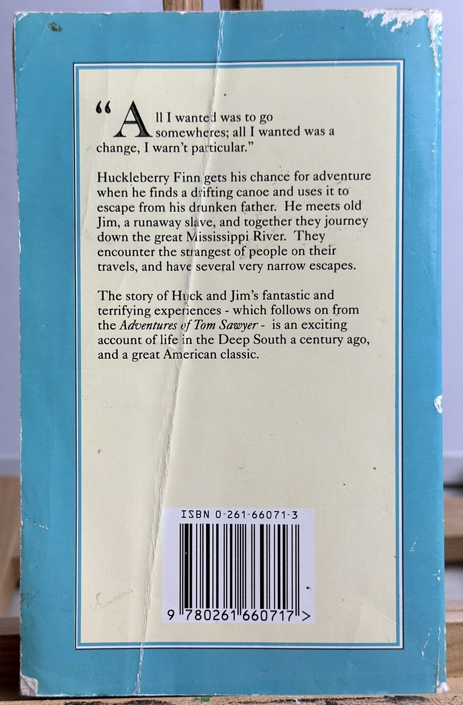 The Adventures Of Huckleberry Finn By Mark Twain - Novel In OK Condition