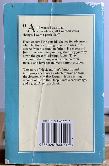 The Adventures Of Huckleberry Finn By Mark Twain - Novel In OK Condition