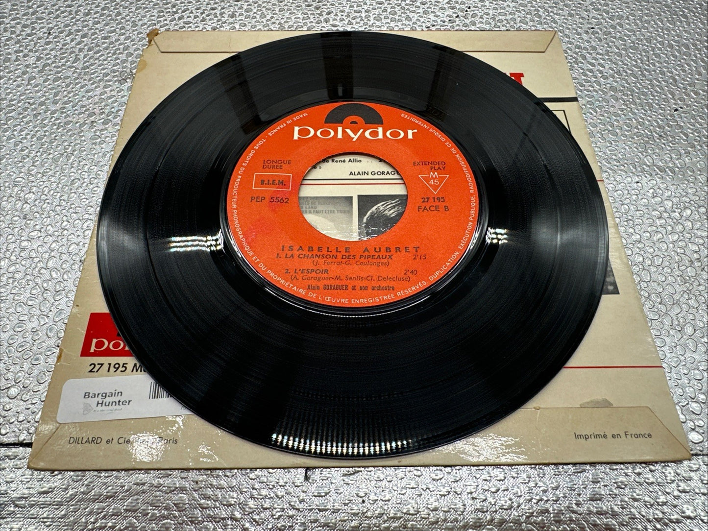 Isabelle Aubret - Polydor 7” Record In Good Condition 7907