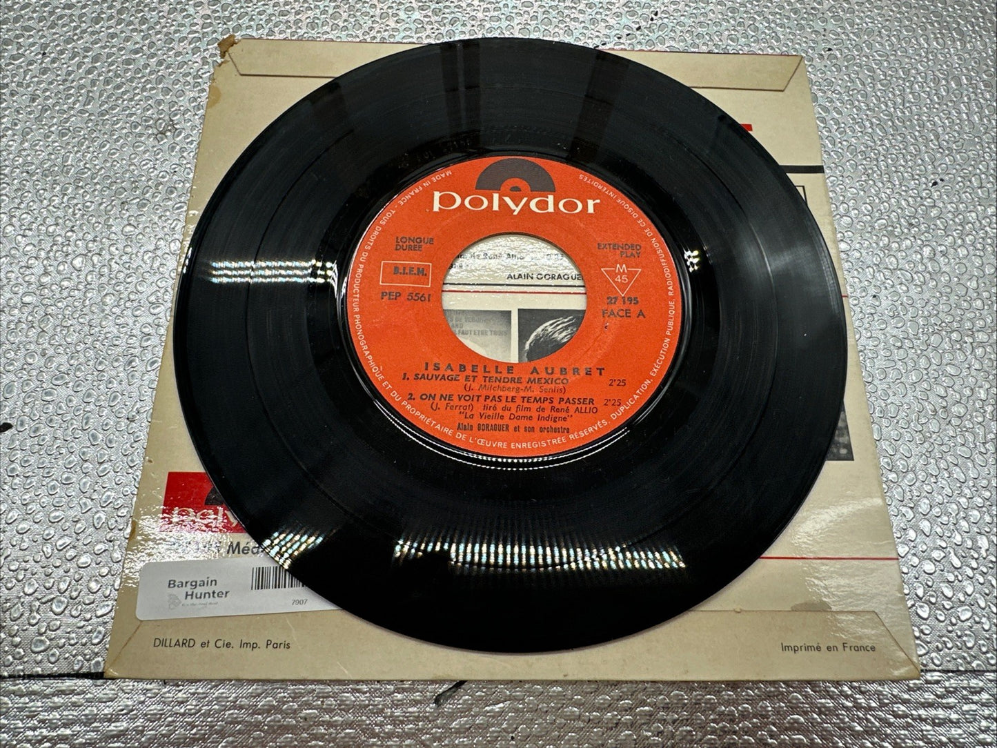 Isabelle Aubret - Polydor 7” Record In Good Condition 7907
