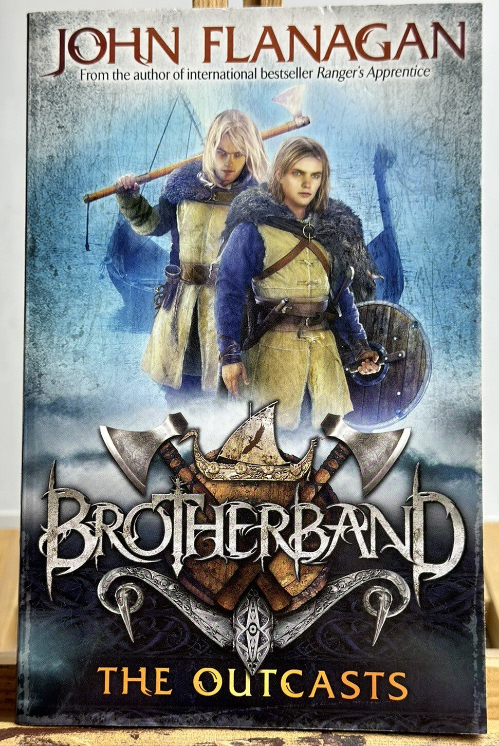 Brotherband The Outcasts By John Flanagan - Novel In Good Condition