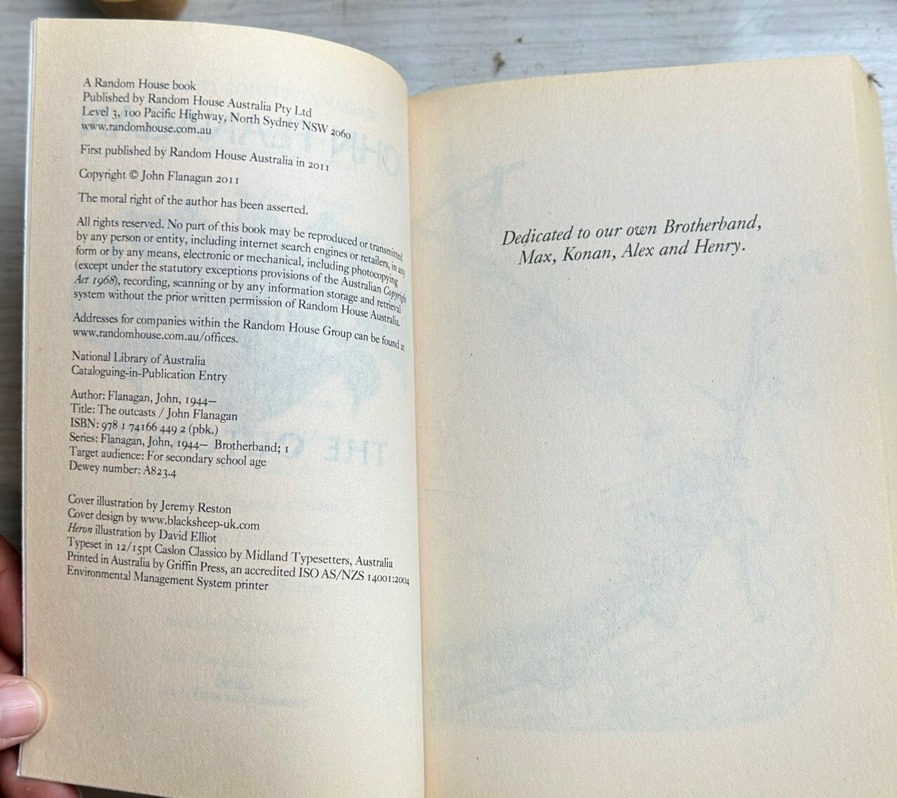 Brotherband The Outcasts By John Flanagan - Novel In Good Condition