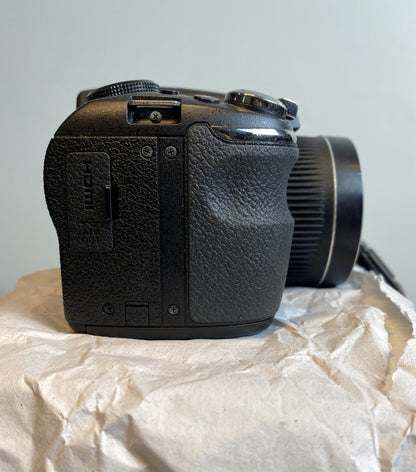 Fujifilm Finepix S3300 Camera In Good Condition 4108