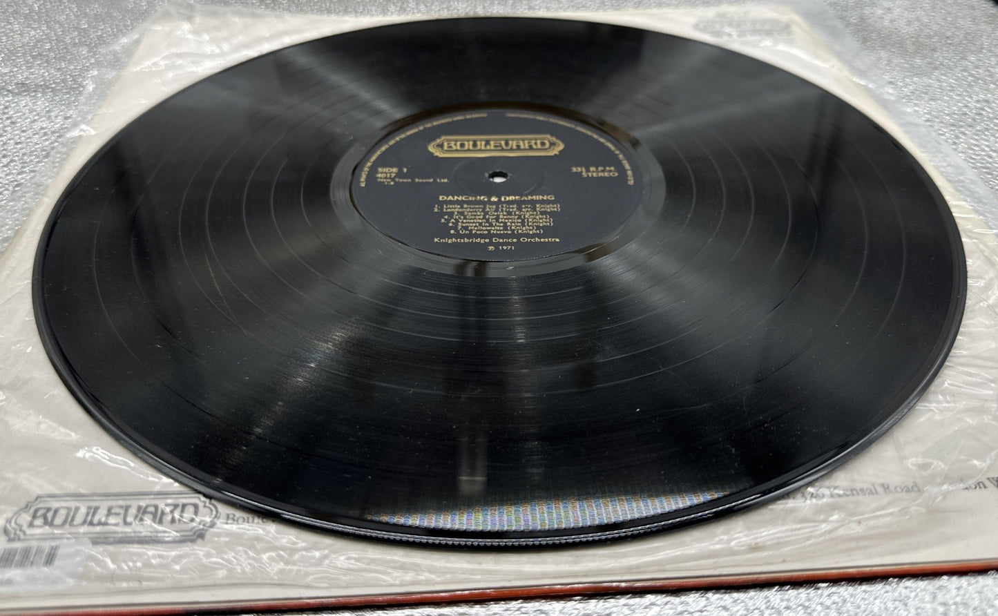 Dreaming  16 Hits Of Moody Music Record In Good Condition 7425