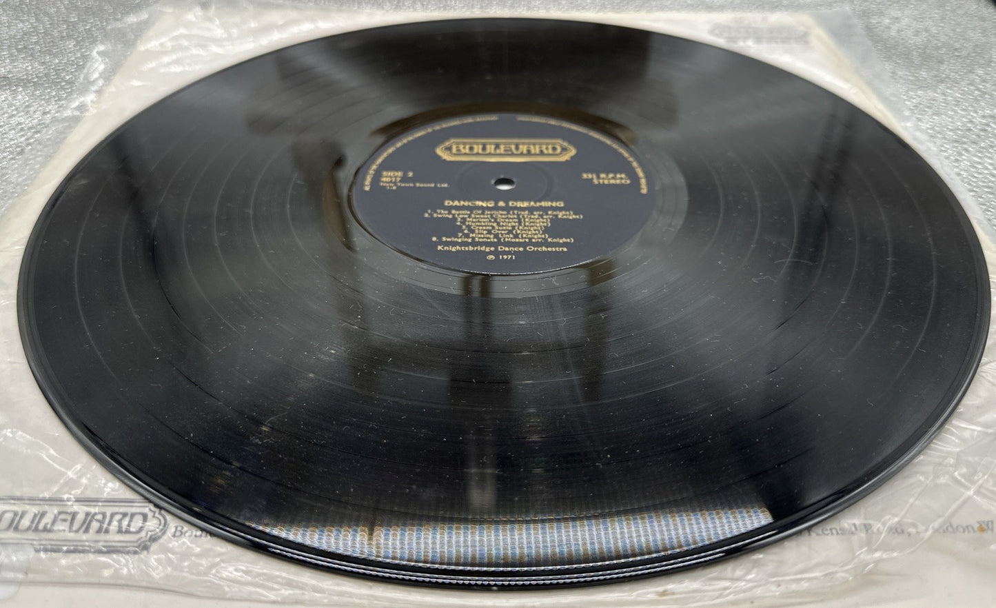 Dreaming  16 Hits Of Moody Music Record In Good Condition 7425