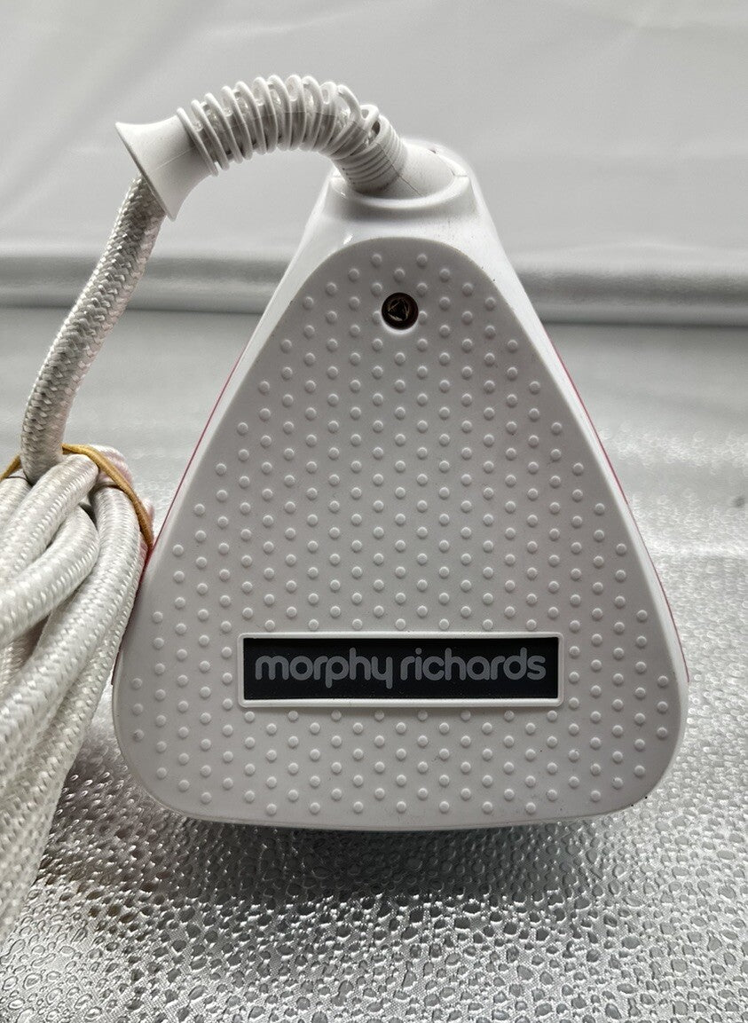 Morphy Richards Iron Model 300267 In Good Condition 4933