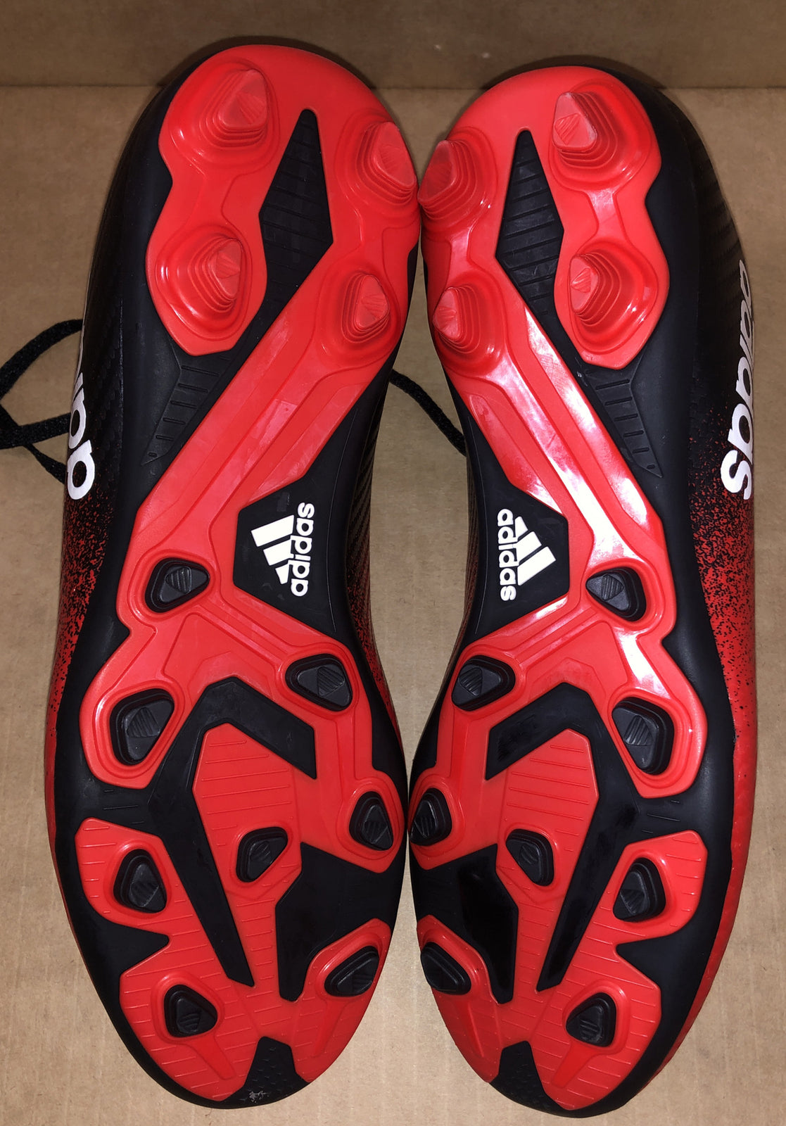 M594 Adidas Mens Size US 5 / UK 3.5 Soccer Shoes Red/Black + Free Post