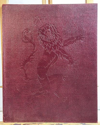 Queen Elizabeth's Coronation Book - Novel In OK Condition