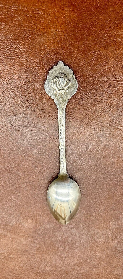 Souvenir Spoon Carnival Of Flowers Toowoomba Queensland silver plated In OK Cond
