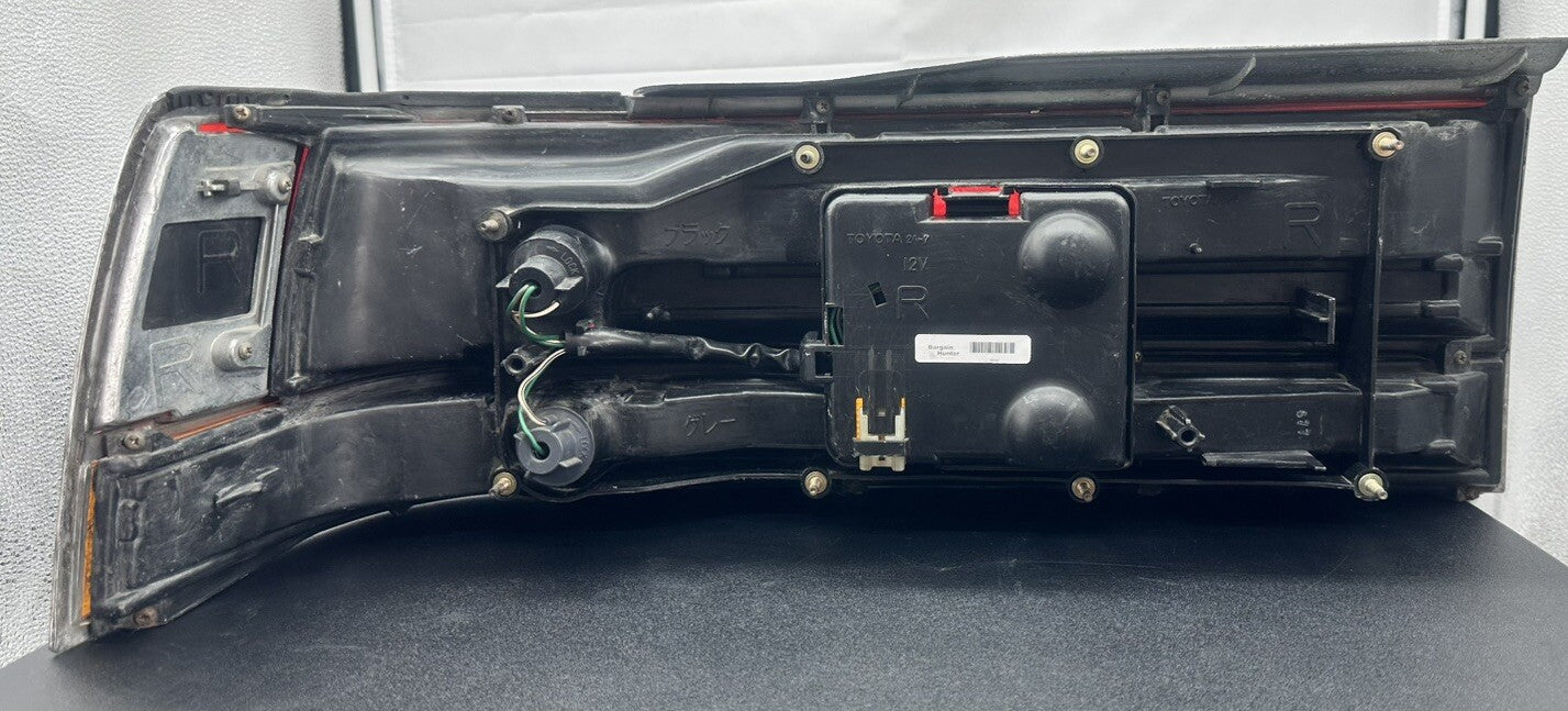 Toyota Soarer Right Tail Light Z20 1986-1991 In Good Condition 6048