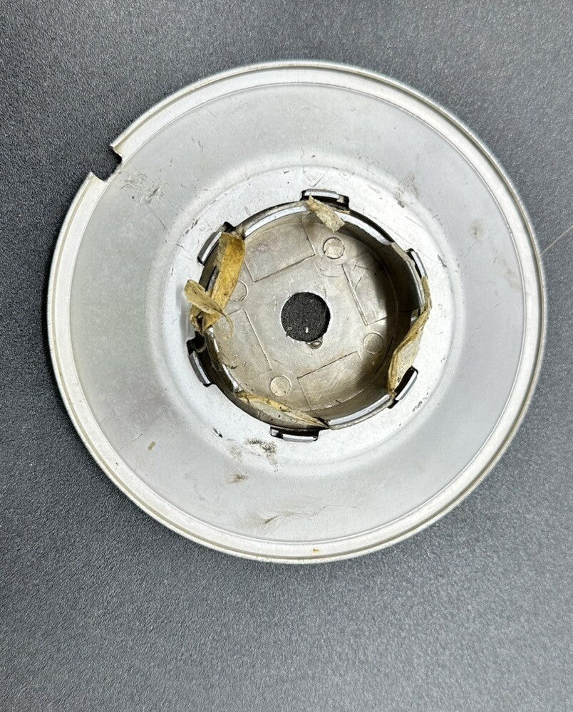 LIZEA Center Cap Wheel Cap Cover One Missing Back Plate Good For Display 8189