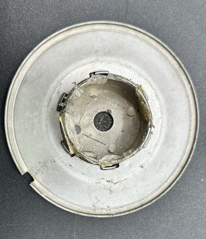 LIZEA Center Cap Wheel Cap Cover One Missing Back Plate Good For Display 8189