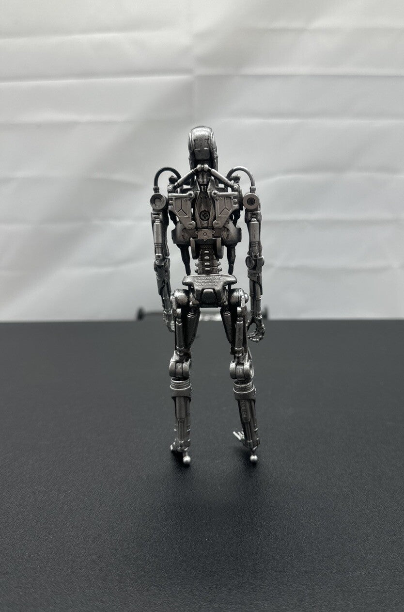 Terminator 2 Judgement Day T-800 Endoskeleton Movie Toy 2009 Playmates