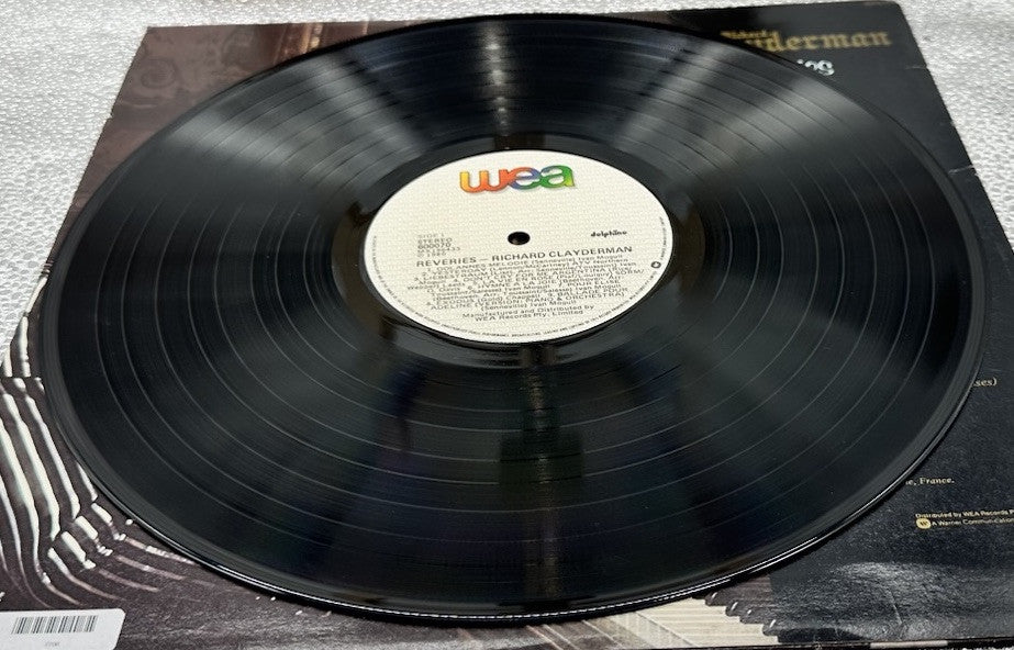 Richard Clayderman - Reveries Record In Good Condition 7706