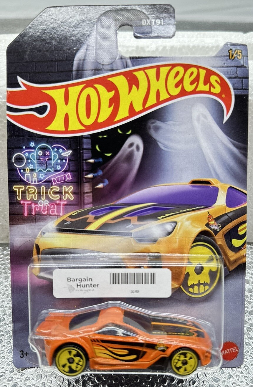 Hot Wheels Scorcher - Trick Or Trick - Toy Car - Brand New 5369