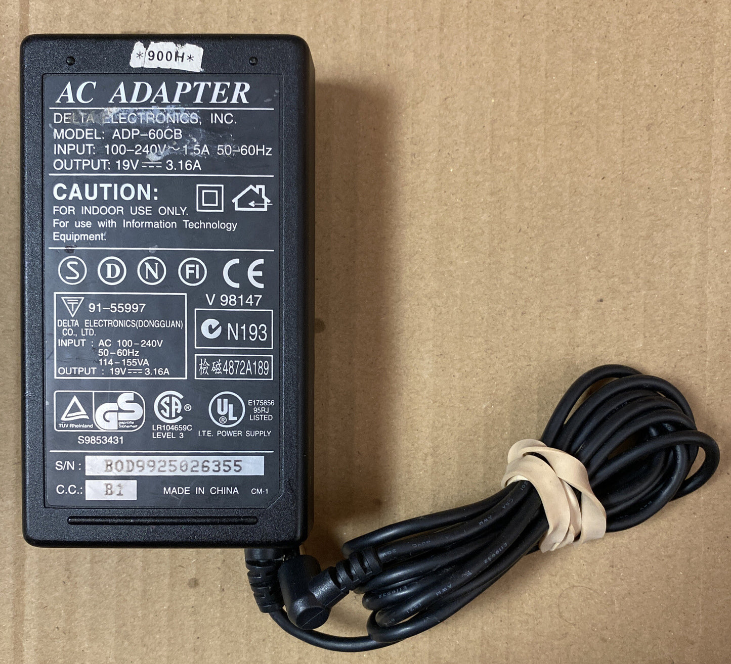 M439 GENUINE DELTA ELECTRONICS ADP-60CB AC POWER SUPPLY ADAPTER 19V 3.16A
