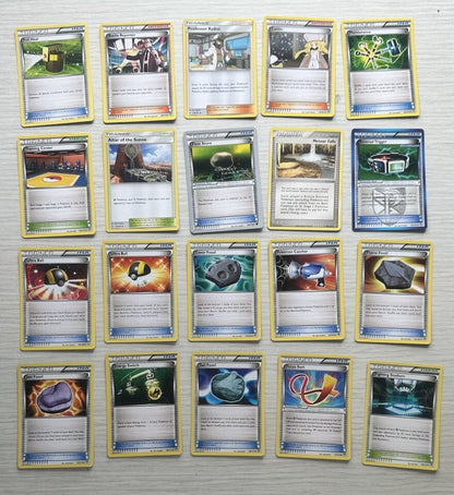 20 X Pokemon Trainer Cards Collection Random Years & Series 6388