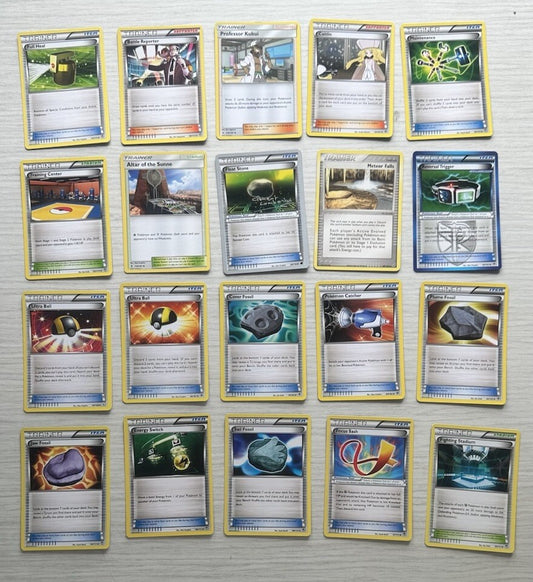 20 X Pokemon Trainer Cards Collection Random Years & Series 6388