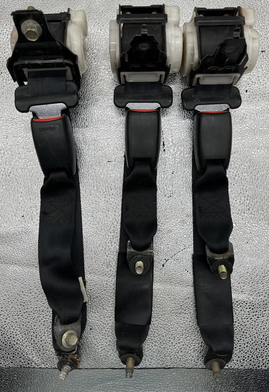 Nissan ER34 Skyline 4-Door Rear SeatBelt Set of 3 NSB053NK067 NSB053NK069(9126)
