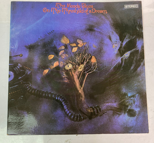 THE MOODY BLUES_ON THE THRESHOLD OF A DREAM_1969 OZ G/F LP DERAM WITH BOOKLET