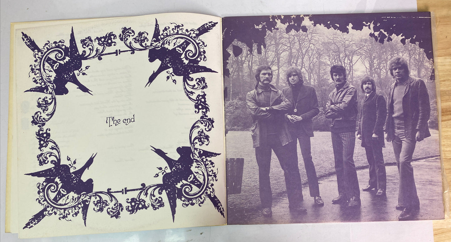 THE MOODY BLUES_ON THE THRESHOLD OF A DREAM_1969 OZ G/F LP DERAM WITH BOOKLET