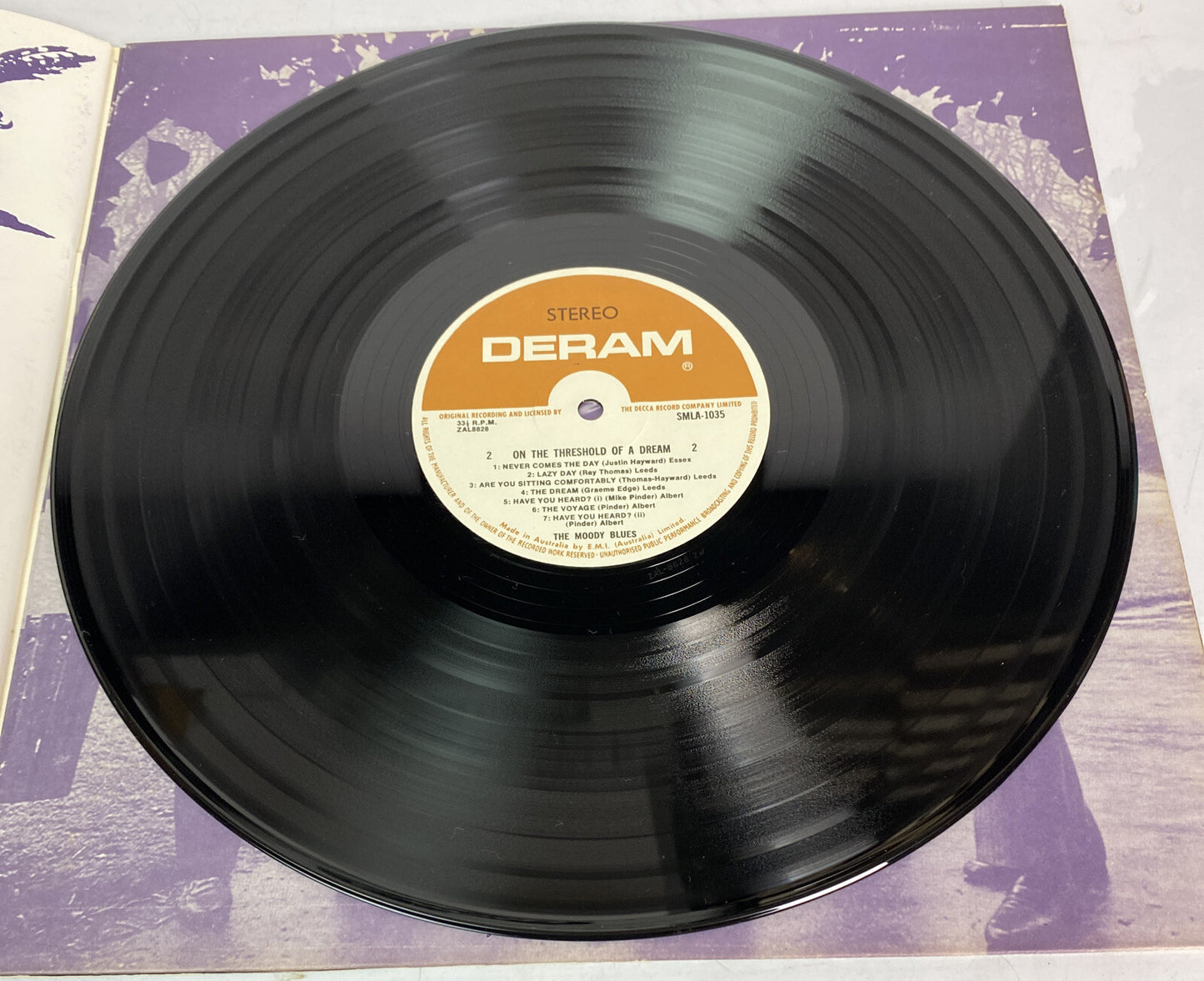 THE MOODY BLUES_ON THE THRESHOLD OF A DREAM_1969 OZ G/F LP DERAM WITH BOOKLET