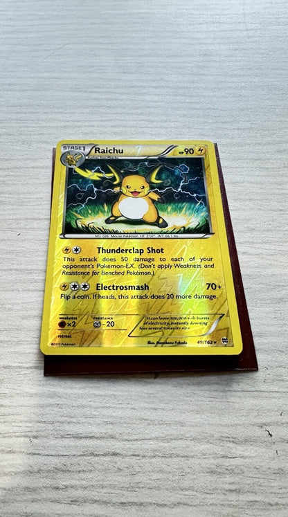 Raichu Pokemon Reverse Holo Electric Card Year 2015 (5243)