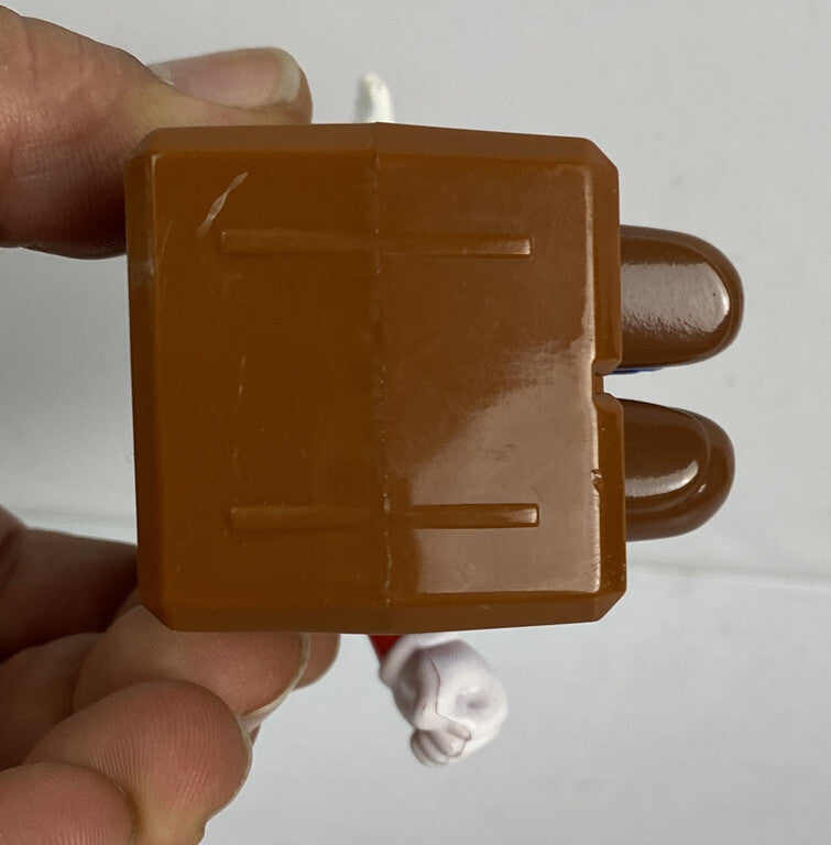Super Mario Nintendo Mario block Chair Hand Moving Figure 10cm In VGC 2782