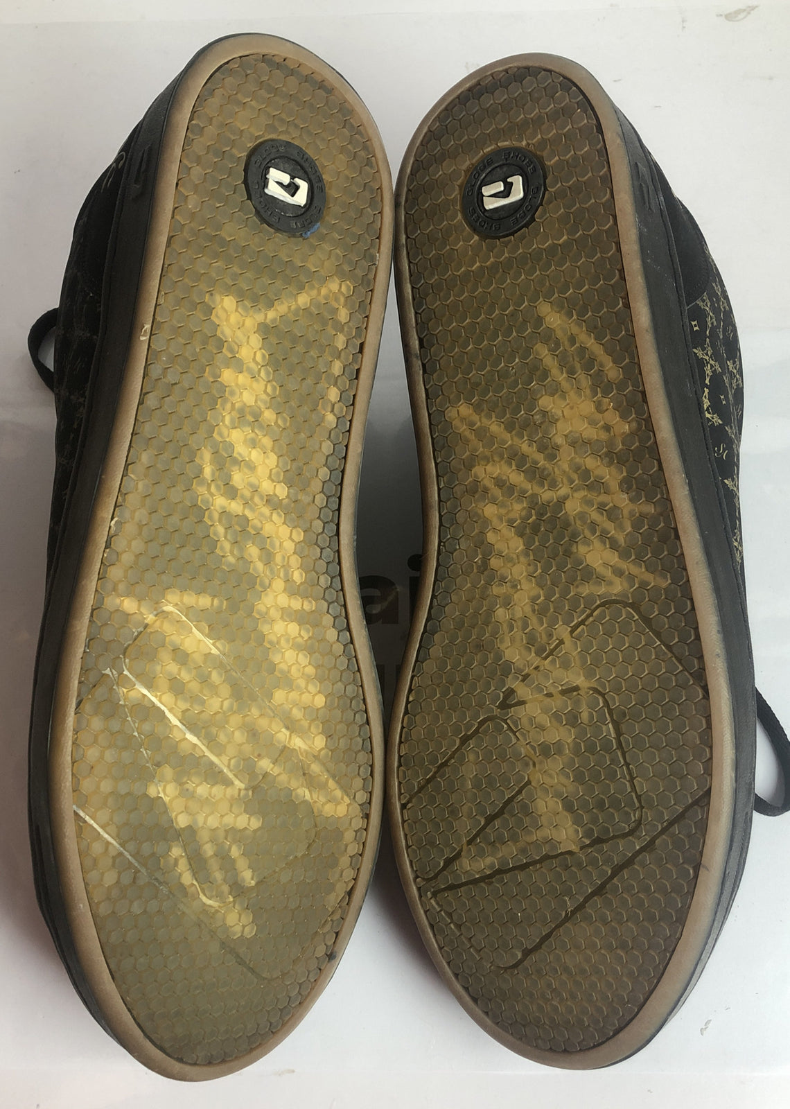 F151 Globe Viceroy Mens Shoes In Black & Gold US14 UK13 EUR48 In Good Condition