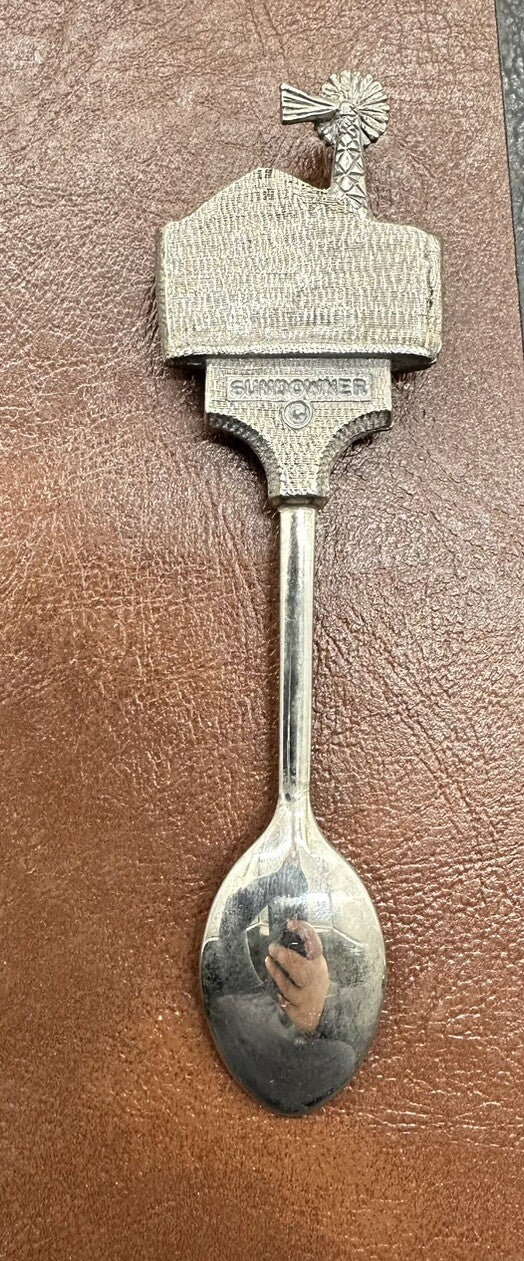 Souvenir Spoon Outback Homestead Australia Silver plated In OK Cond