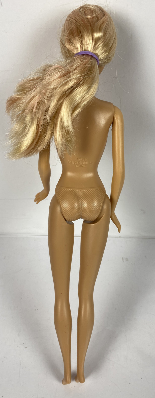 M939/7 Barbie Mattel 2005 Moveable 30cm Figure In Good Condition