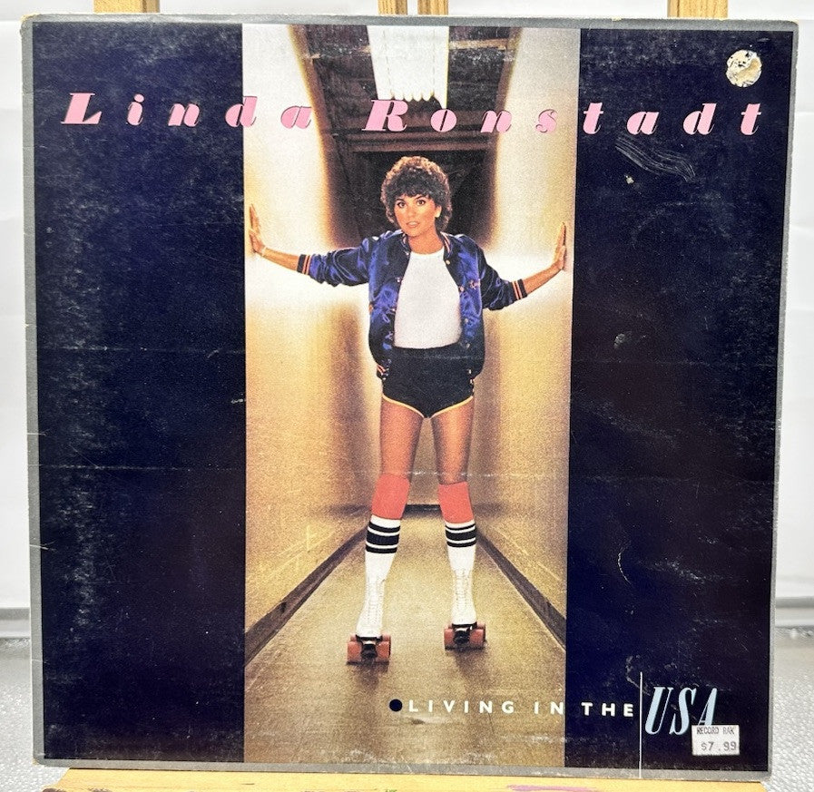 Linda Ronstadt : Living In The USA Record In Good Condition 7704