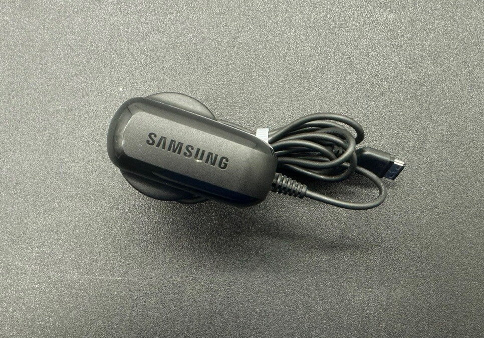 Samsung ATADS30HBE Mobile Phone Charger Genuine 4.75V 550mA 8585